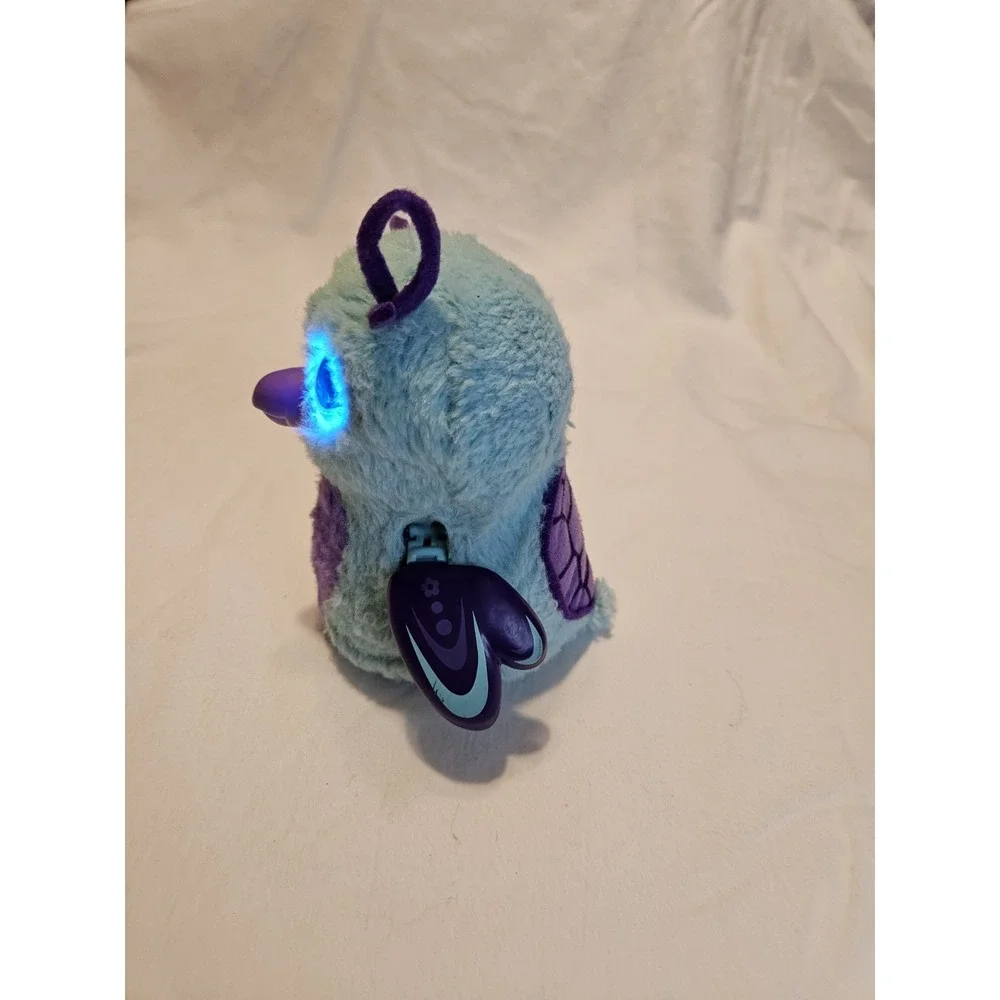 Hatchimals Spin Master Burtle Purple Blue Lights And Walks! Makes‎ Noises! Wings
